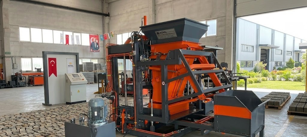 Modern İnşaat Üretimi İçin Boşluklu Blok Makinesi Çözümleri